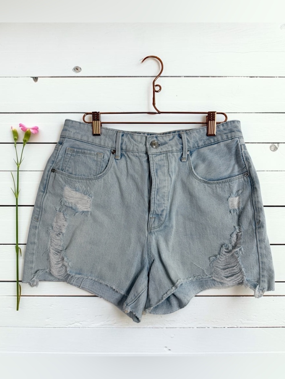 Good American Bombshell Denim Shorts High Rise Distressed Raw Hem Blue 27